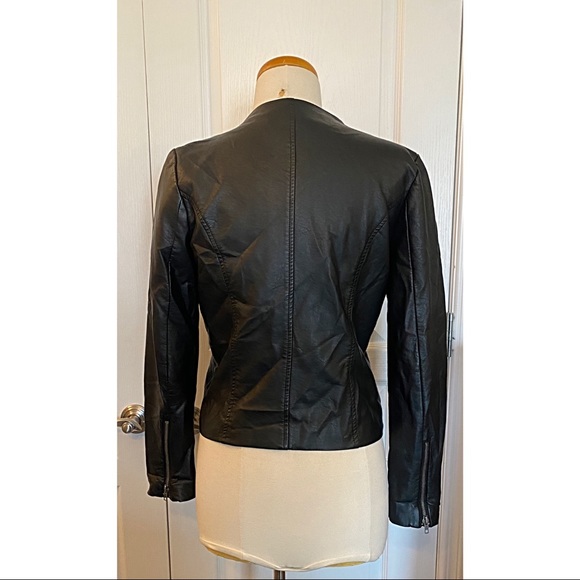 ❗️SALE❗️BB Dakota Moto Jacket - Small - Picture 5 of 5